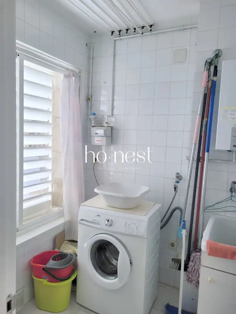 Badezimmer von Erdgeschoss zum Verkauf in El Vendrell mit Terrasse, Abstellraum und Gemeinschaftspool