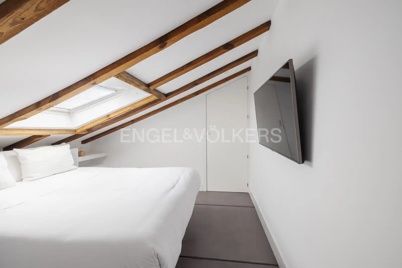 Habitación de Ático de alquiler en Madrid con Aire acondicionado, Calefacción y Terraza
