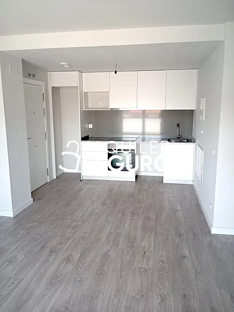 Cocina de Piso de alquiler en Valladolid con Calefacción, Terraza y Trastero