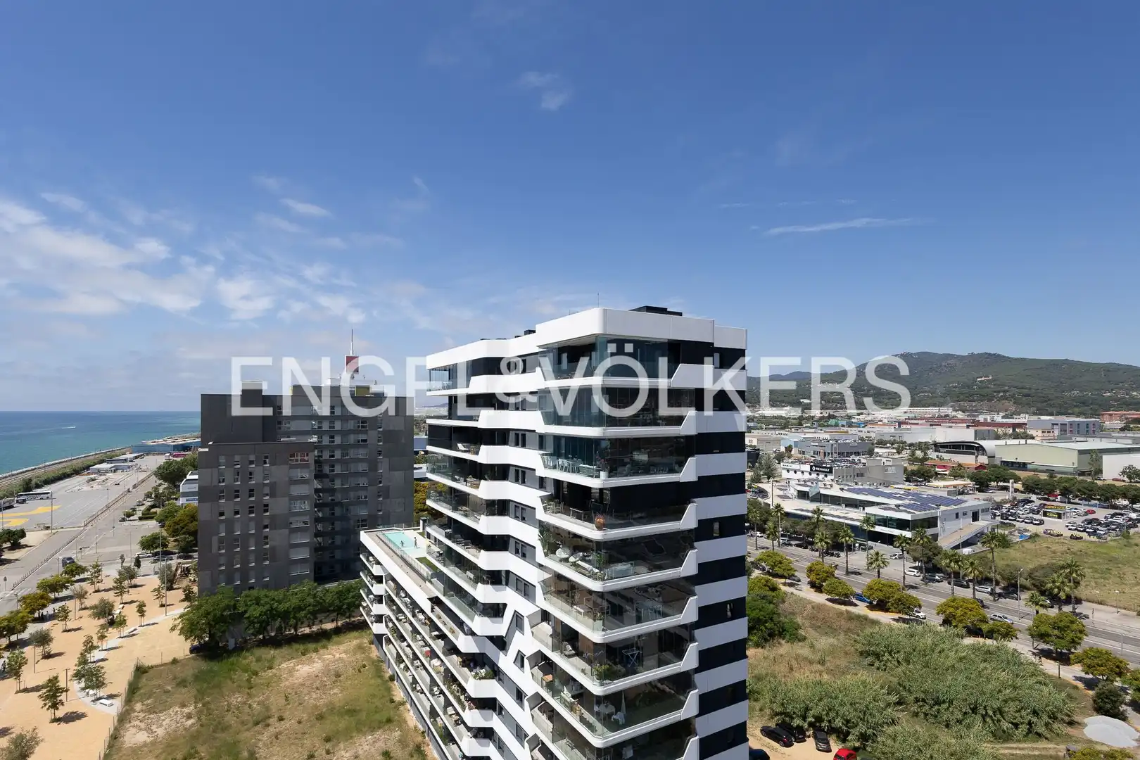 Vista exterior de Ático en venta en Mataró con Calefacción