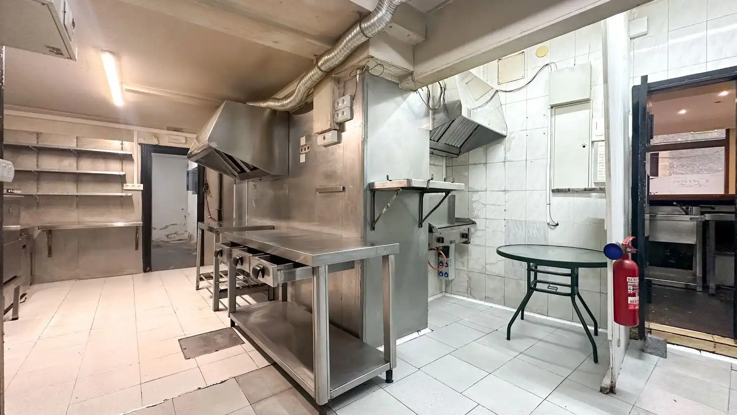 Kitchen of Commercial properties for sale in Deba  with Air Conditioner