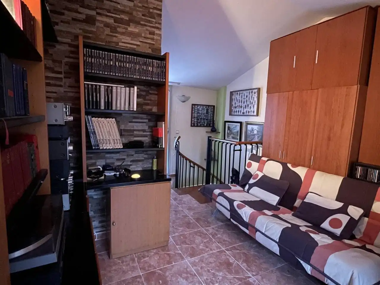 Sala de estar de Piso en venta en Olot con Calefacción, Terraza y Balcón