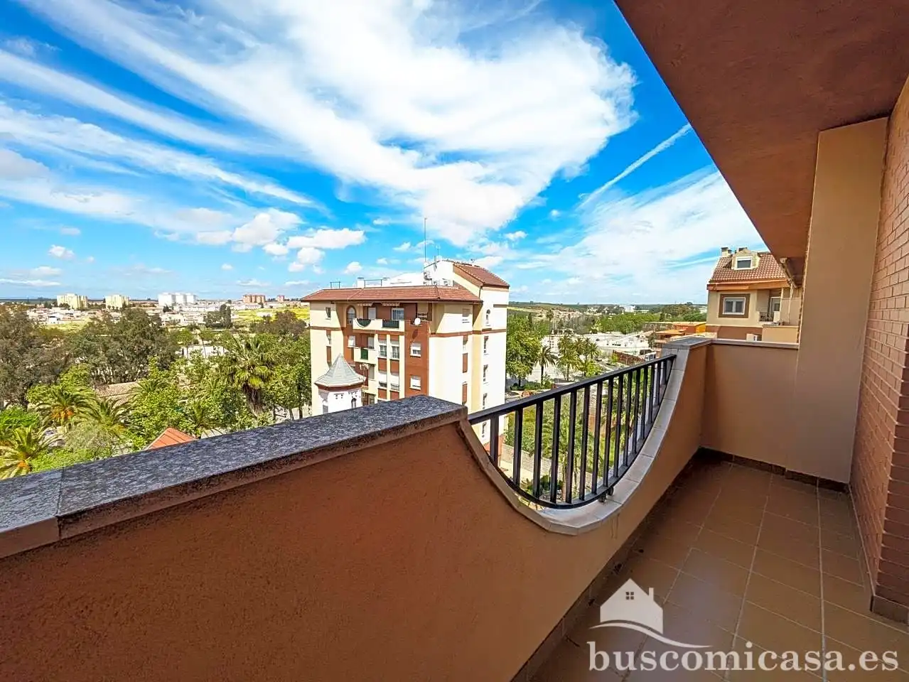 Terrasse von Maisonette zum Verkauf in Linares mit Klimaanlage, Heizung und Abstellraum