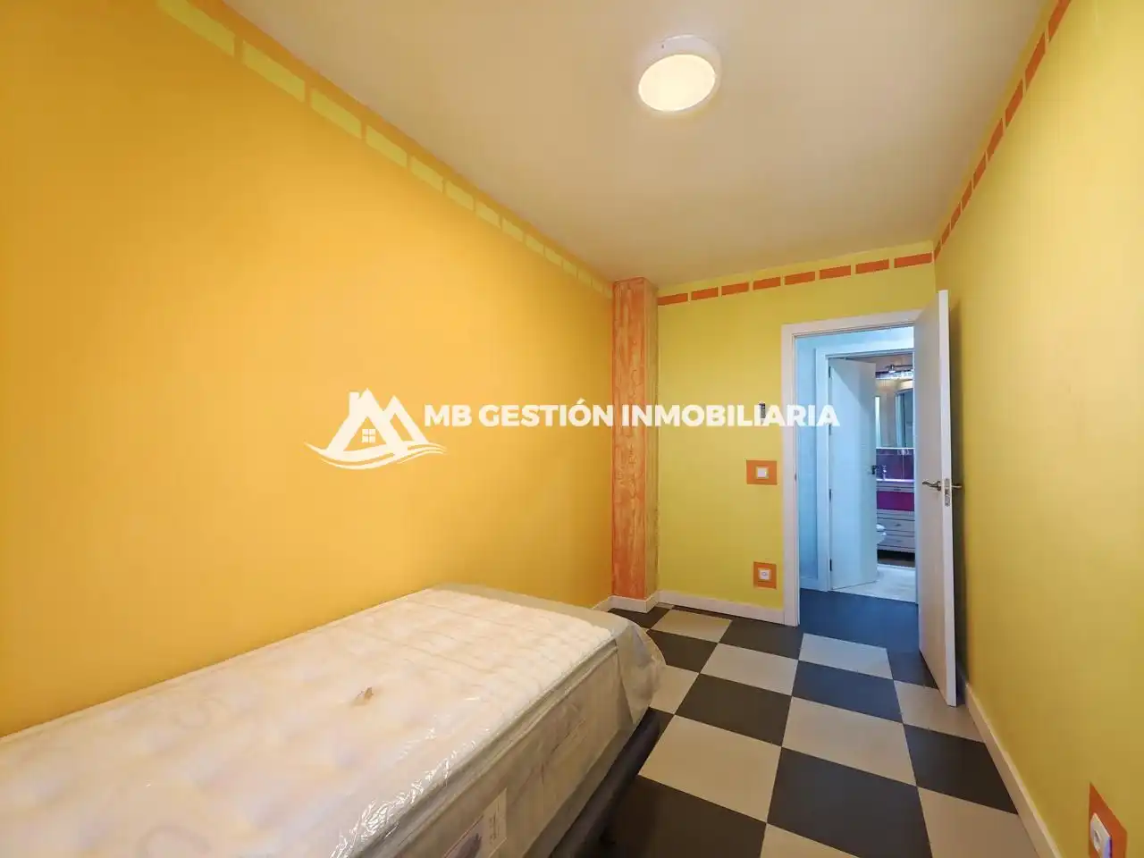 Habitación de Piso en venta en Fuenlabrada con Aire acondicionado, Calefacción y Terraza