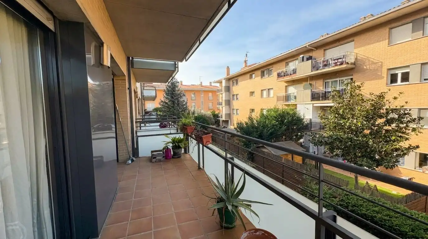 Terraza de Piso en venta en Girona con Aire acondicionado, Calefacción y Balcón