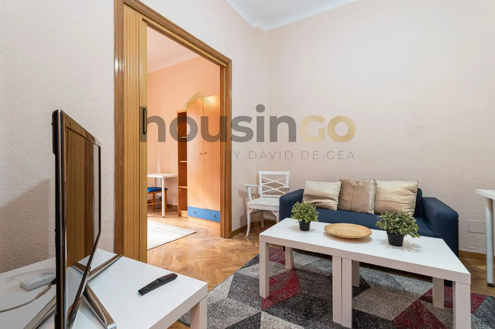 Living room of Flat for rent in Madrid  with Heating, Parquet flooring and Furnished