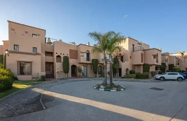 Exterior view of Attic for sale in Estepona  with Air Conditioner, Parquet flooring and Terrace