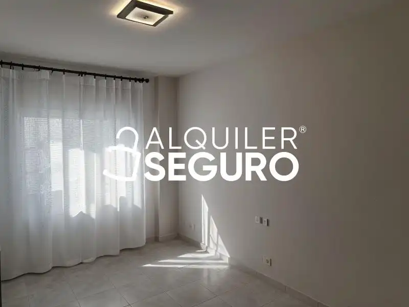 Habitación de Piso de alquiler en Alcantarilla con Aire acondicionado, Calefacción y Trastero