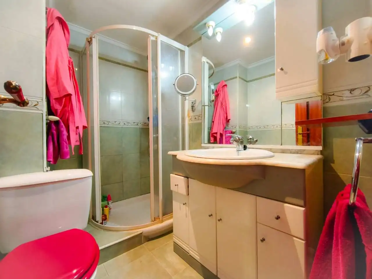 Bathroom of Apartments for sale in Burgos  with Heating, Parquet flooring and Terrace
