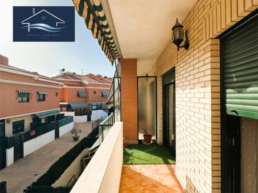 Vista exterior de Casa o xalet en venda en Sant Joan d'Alacant amb Aire condicionat, Calefacció i Jardí privat