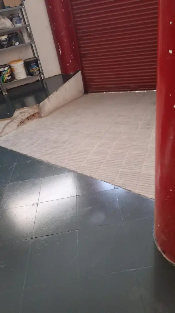 Local comercial en venta en Carrer Tossa de Mar 2, imagen 8