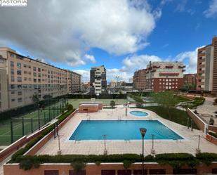 Swimming pool of Flat to rent in  Granada Capital  with Air Conditioner, Heating and Parquet flooring