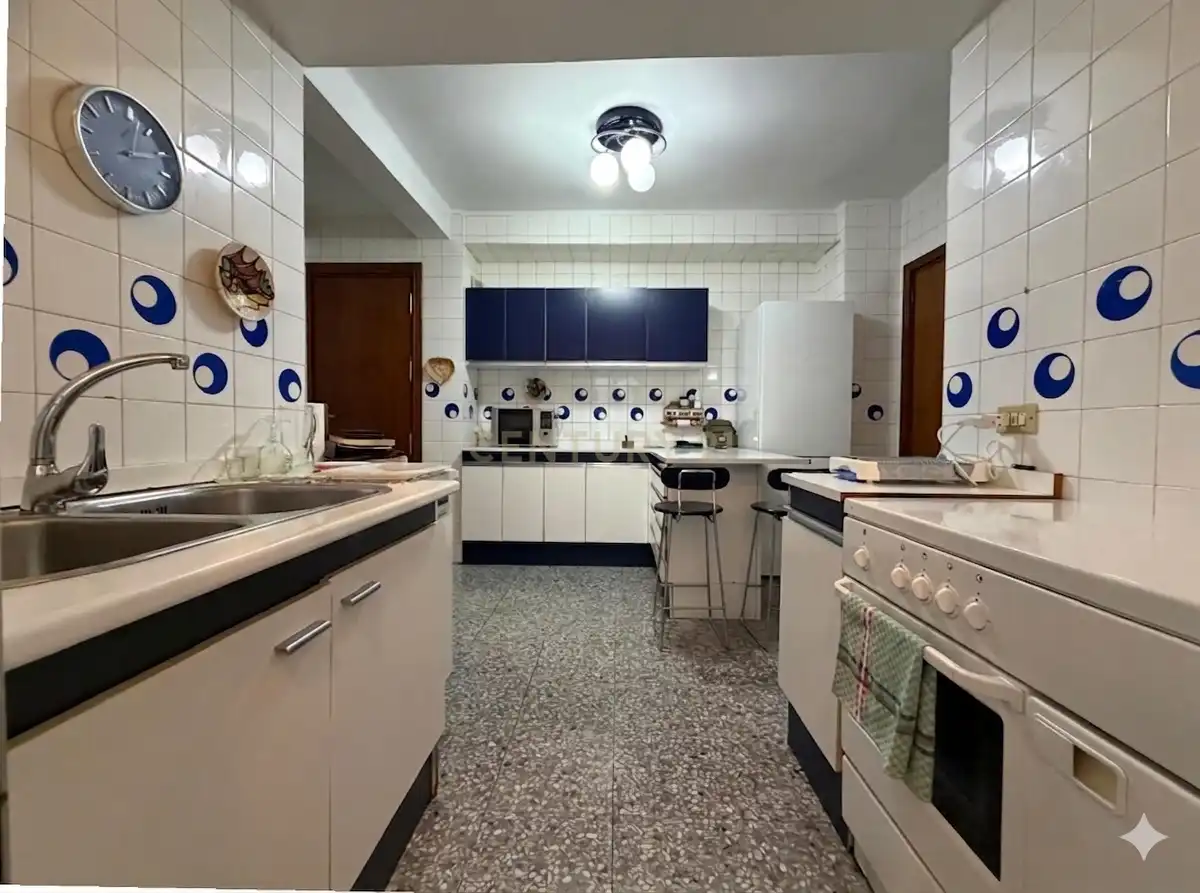 Kitchen of Flat for sale in Cáceres  with Air Conditioner and Washing machine