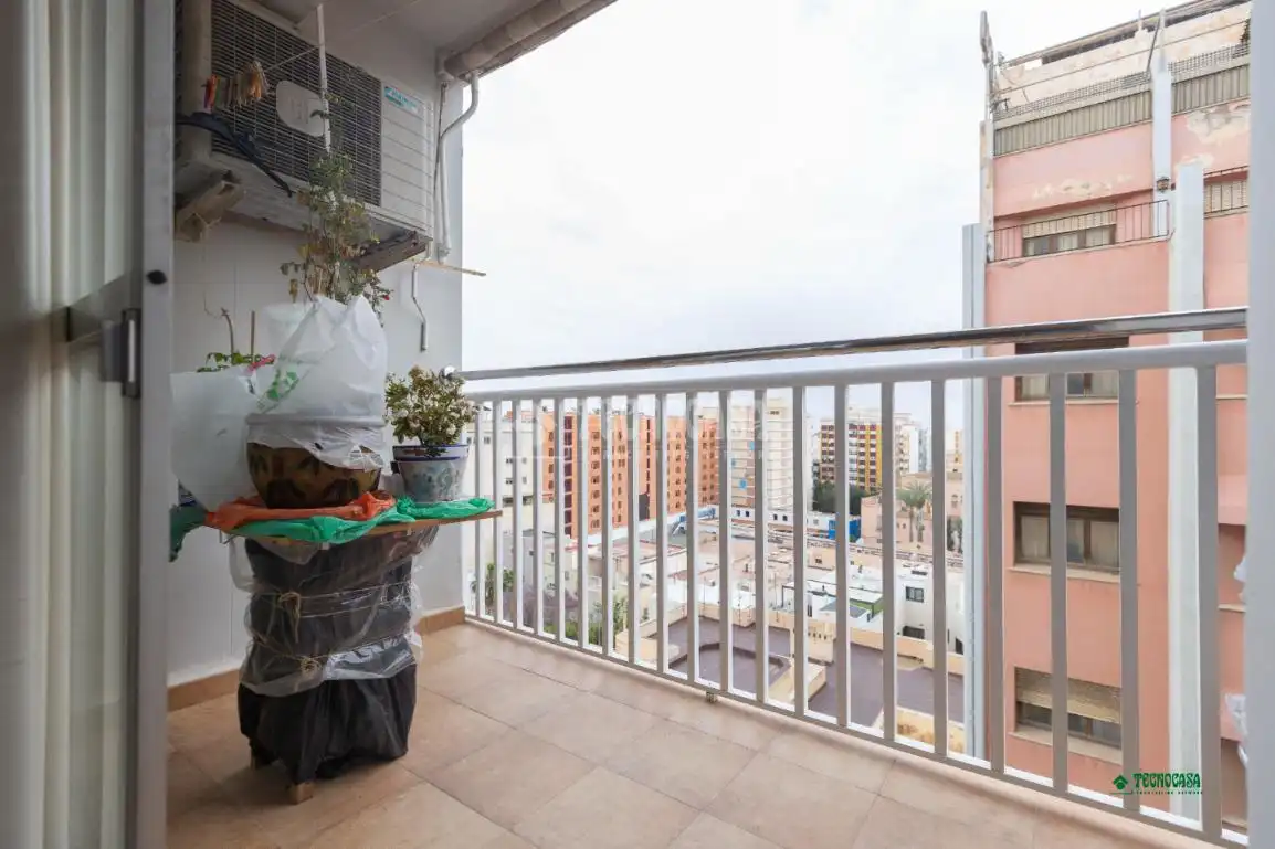 Terrassa de Pis en venda en  Almería Capital amb Calefacció i Terrassa