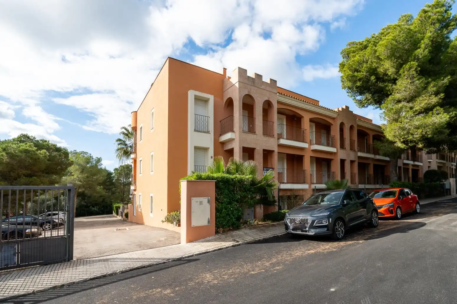 Außenansicht von Wohnung zum Verkauf in Llucmajor mit Klimaanlage, Heizung und Parkett