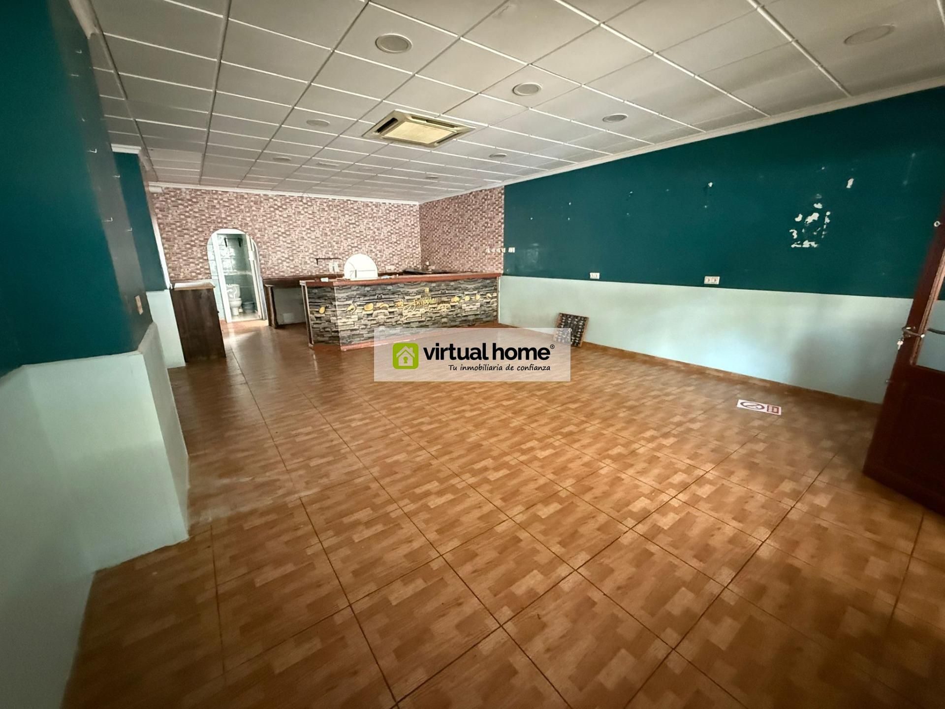 Premises to rent in Benidorm  with Air Conditioner, Terrace and Furnished