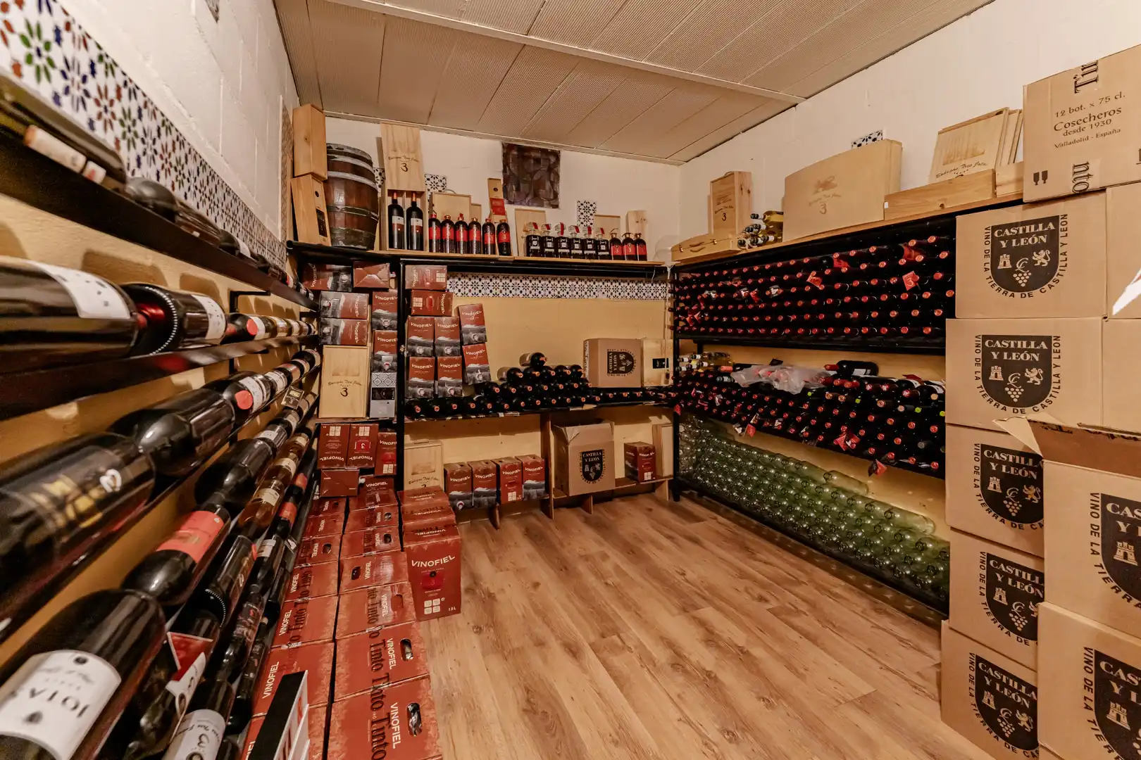 Finca rústica en venta en Laguna de Duero con Aire acondicionado, Calefacción y Jardín privado