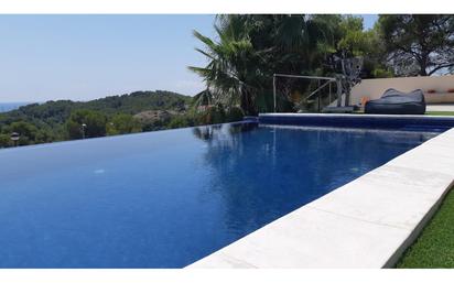 Piscina de Casa o xalet en venda en Sitges