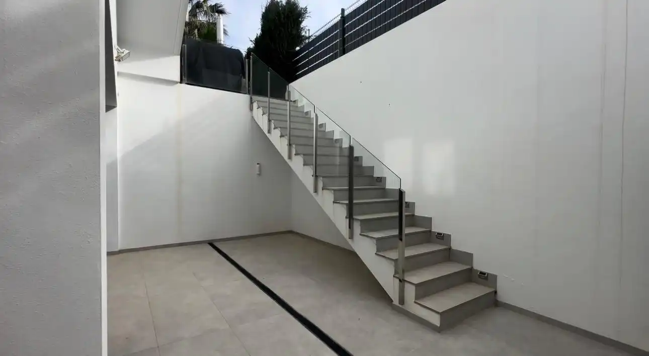 Casa o xalet de lloguer en Finestrat amb Aire condicionat, Calefacció i Jardí privat