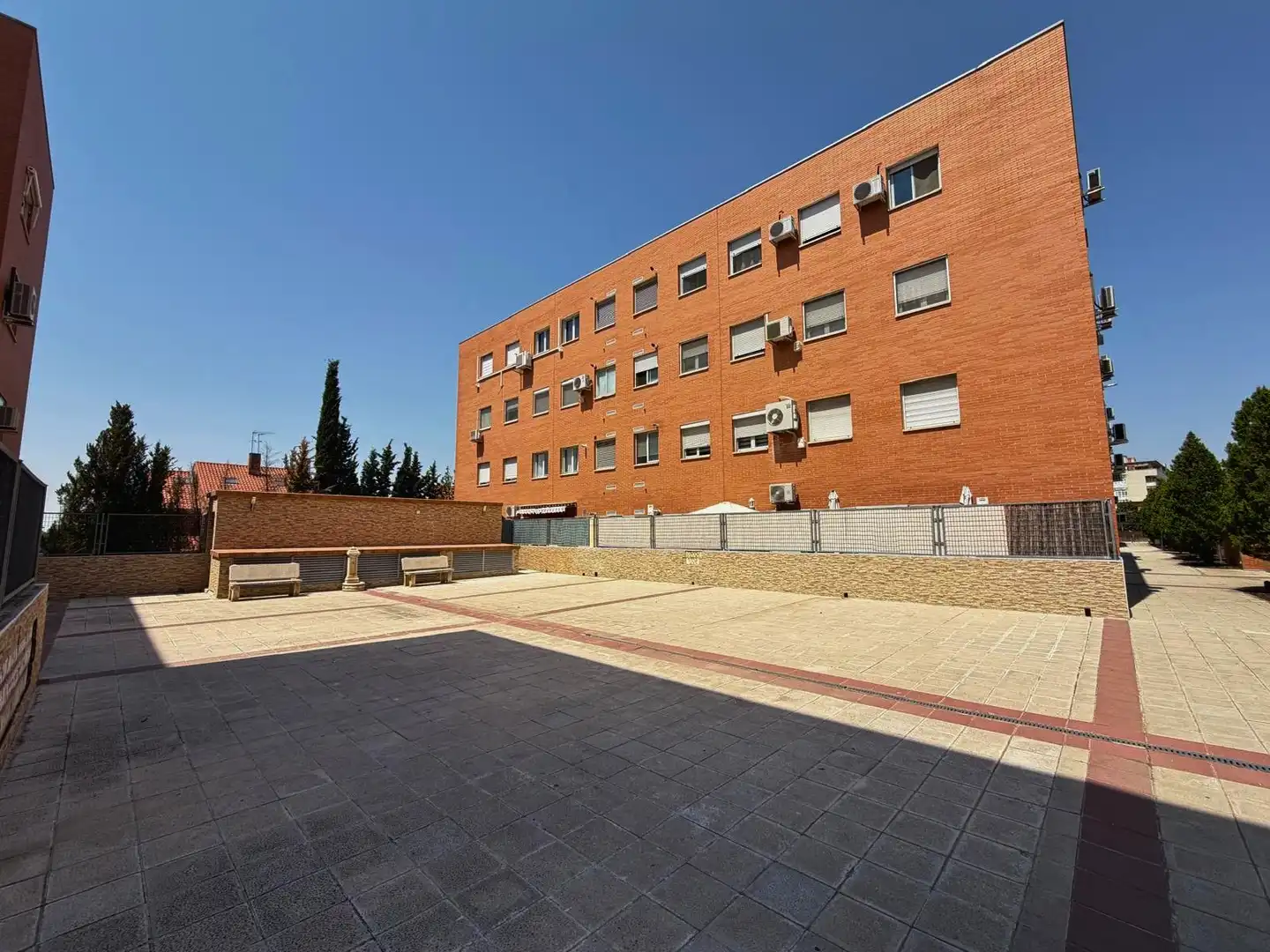 Vista exterior de Planta baja en venta en Rivas-Vaciamadrid con Calefacción, Terraza y Trastero