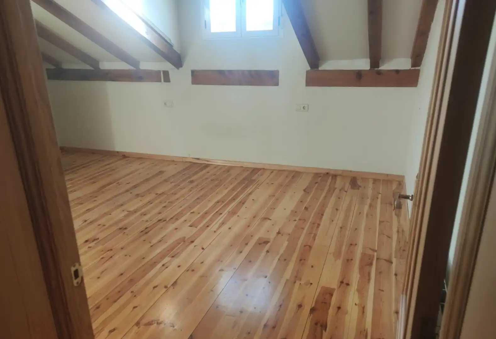 Haus oder Chalet zum Verkauf in Alija del Infantado mit Privatgarten und Parkett
