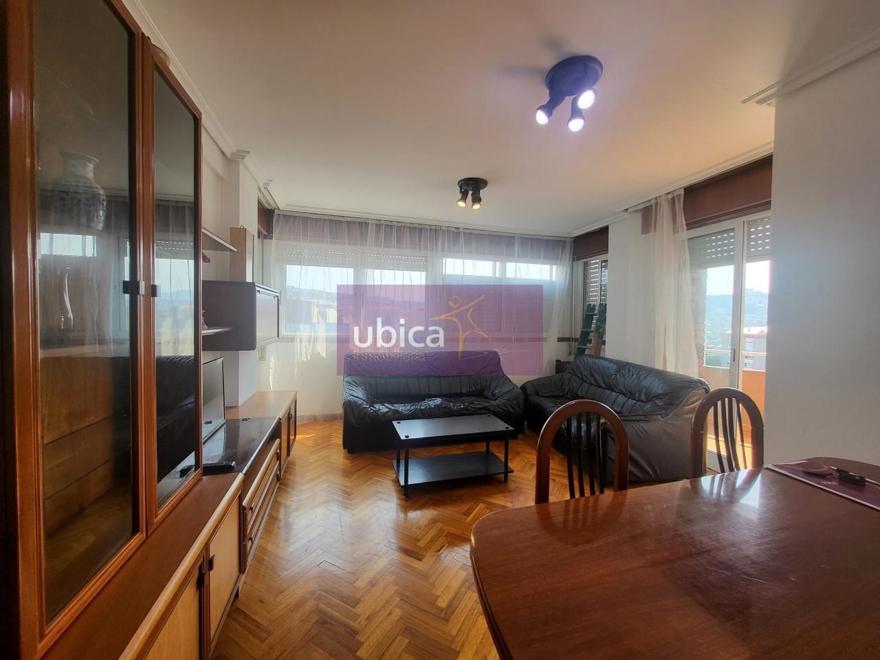 Living room of Flat for sale in Vigo   with Heating, Parquet flooring and Terrace