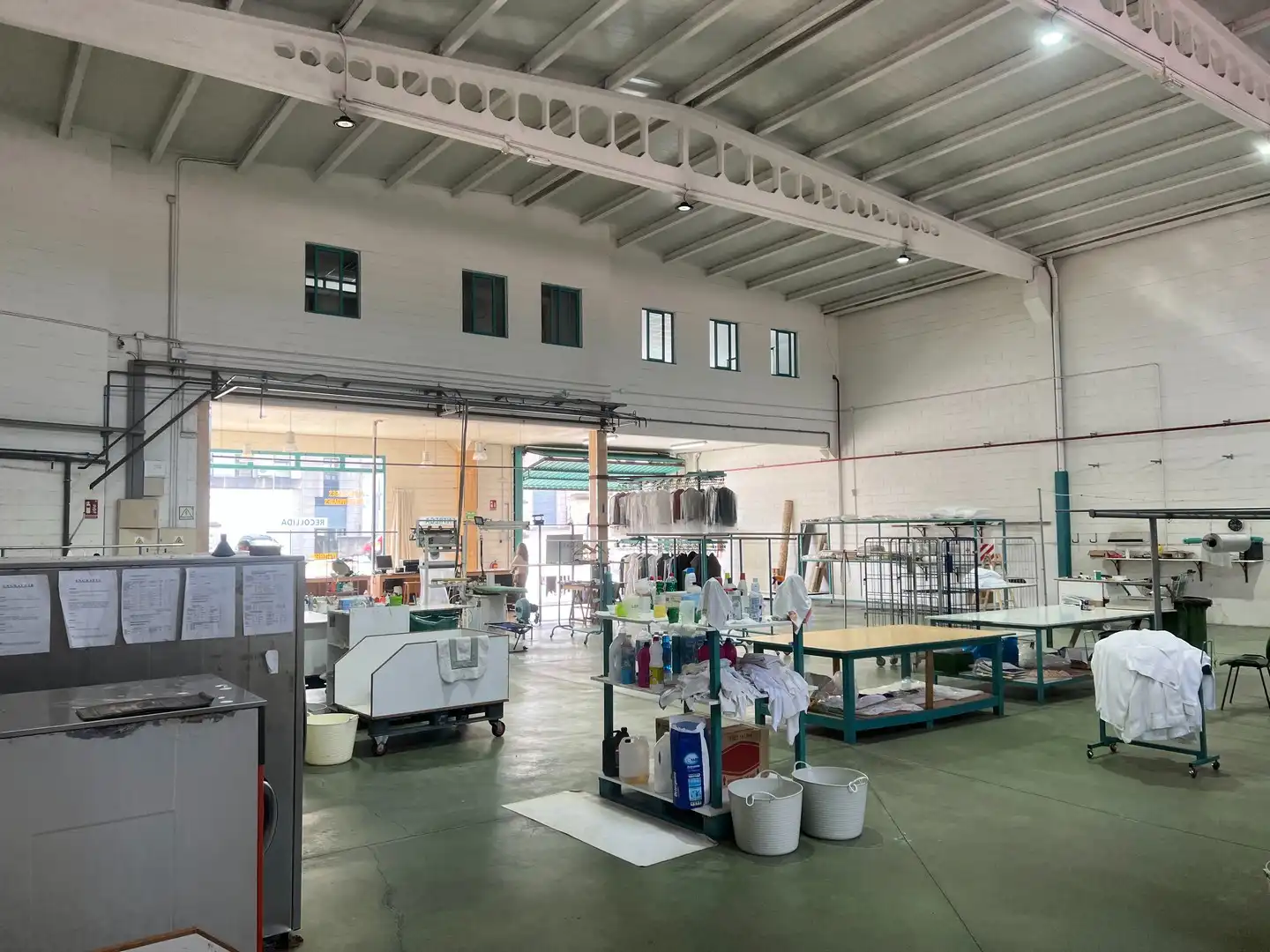 Industriegebäude zur Miete in Rúa das Palmeiras, imagen 3