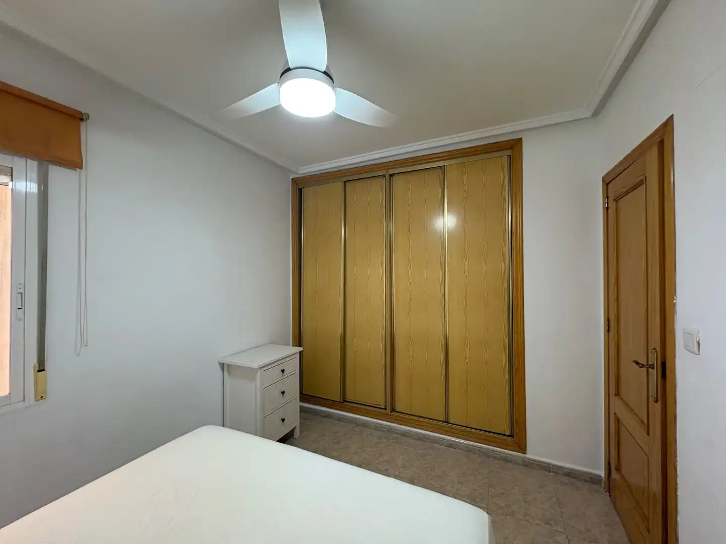 Schlafzimmer von Wohnung zur Miete in Torrevieja mit Klimaanlage, Heizung und Terrasse