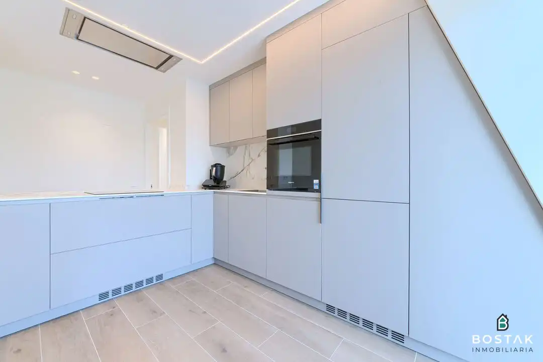 Cocina de Piso de alquiler en Bilbao  con Calefacción y Terraza