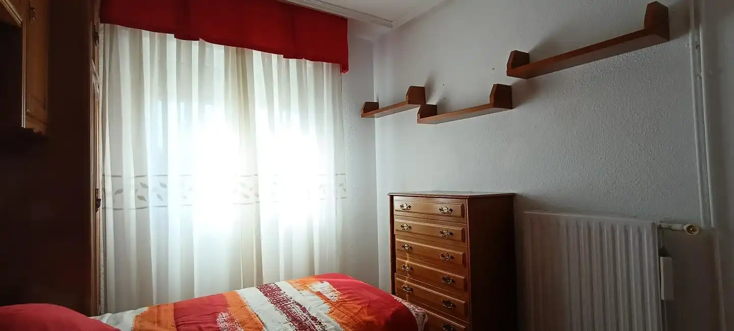 Piso en venta en Calle Miguel Hernández, Armunia