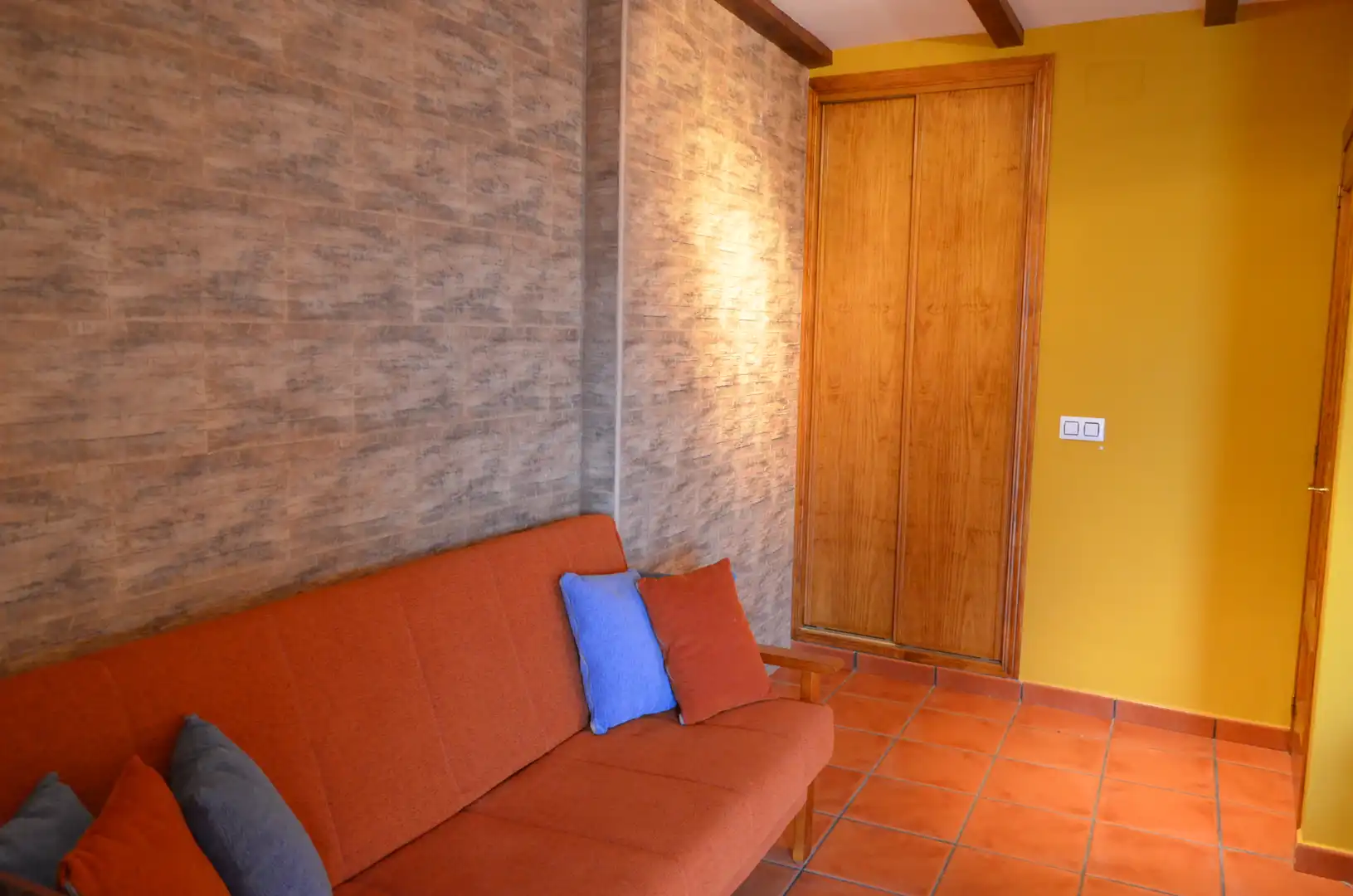 Houses for sale in El Torno   with Air Conditioner, Heating and Furnished