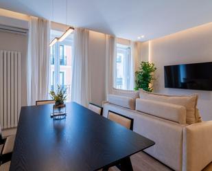 Living room of Flat for sale in  Madrid Capital  with Air Conditioner and Swimming Pool