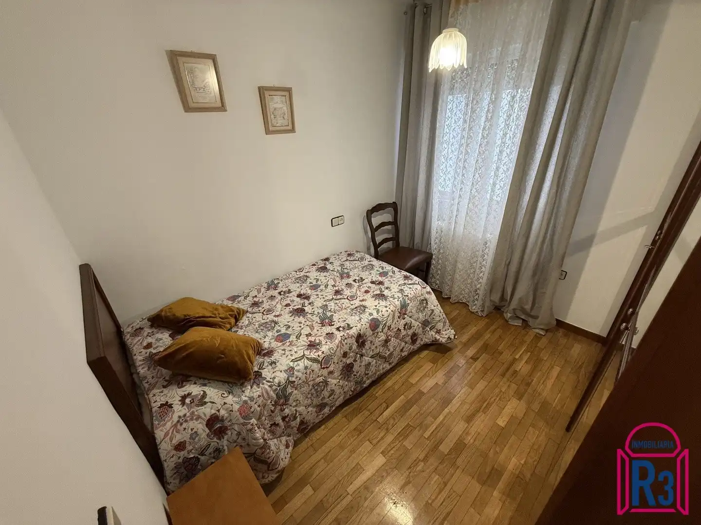 Schlafzimmer von Wohnung zur Miete in León Capital  mit Heizung, Terrasse und Möbliert