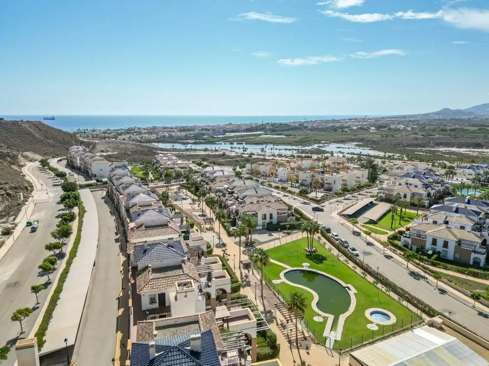 Vivienda con piscina en venta en Calle ALBARDIN, imagen 17