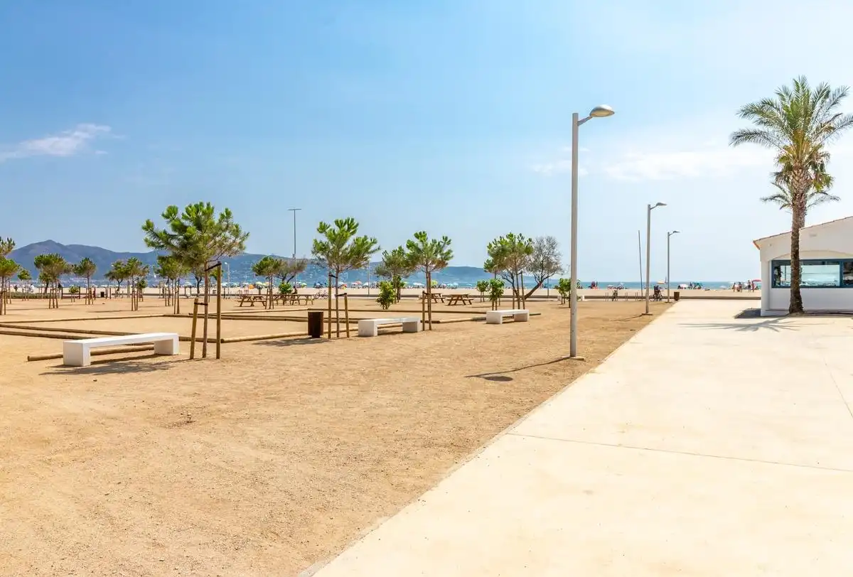 Apartament amb terrassa en venda a Carrer Carrer Sector Alberes, imagen 17