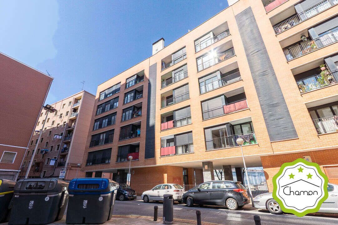 Außenansicht von Wohnung zum Verkauf in Sestao  mit Heizung, Terrasse und Abstellraum