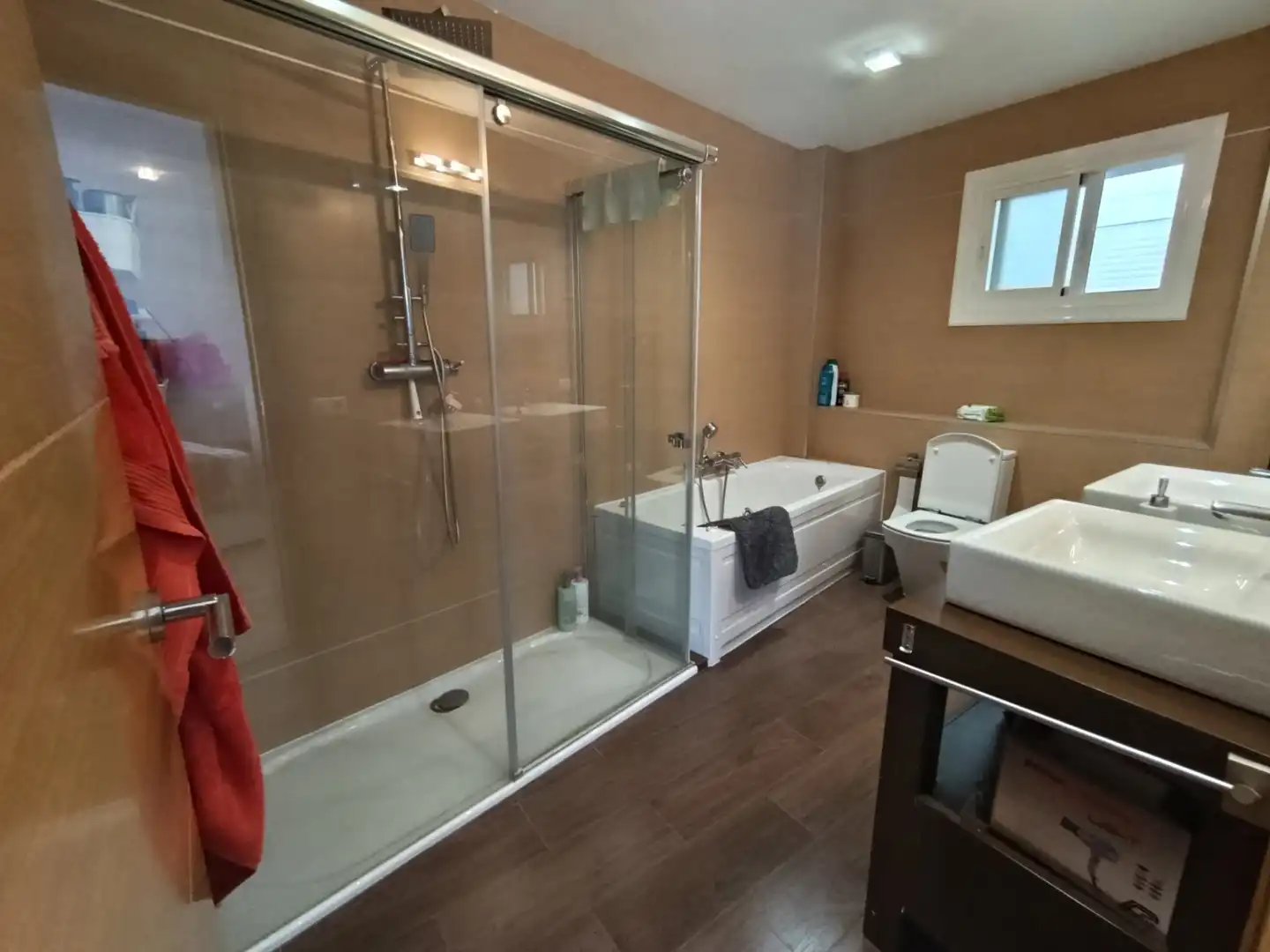 Baño de Ático en venta en Iznájar con Aire acondicionado, Calefacción y Terraza
