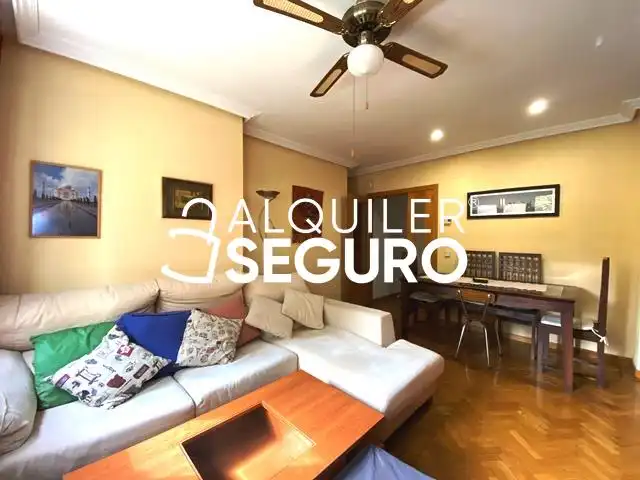 Sala de estar de Piso de alquiler en Tres Cantos con Calefacción y Amueblado