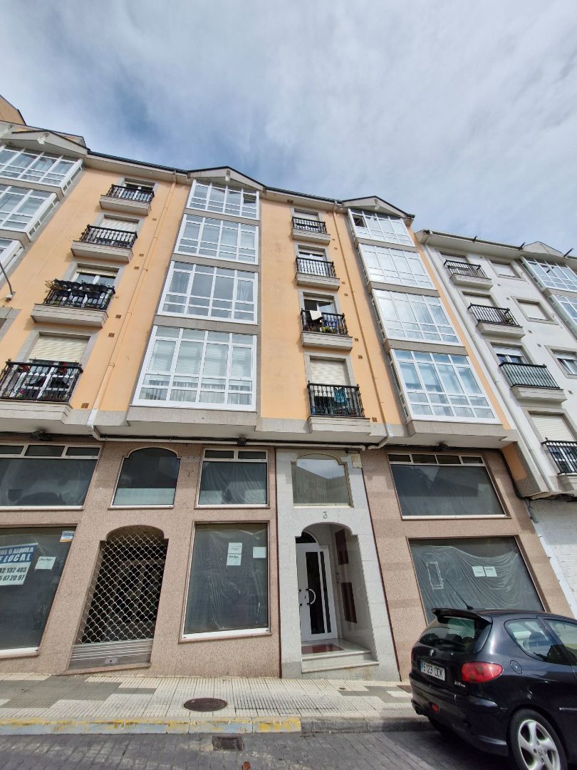 Vista exterior de Pis en venda en Foz amb Calefacció, Parquet i Moblat