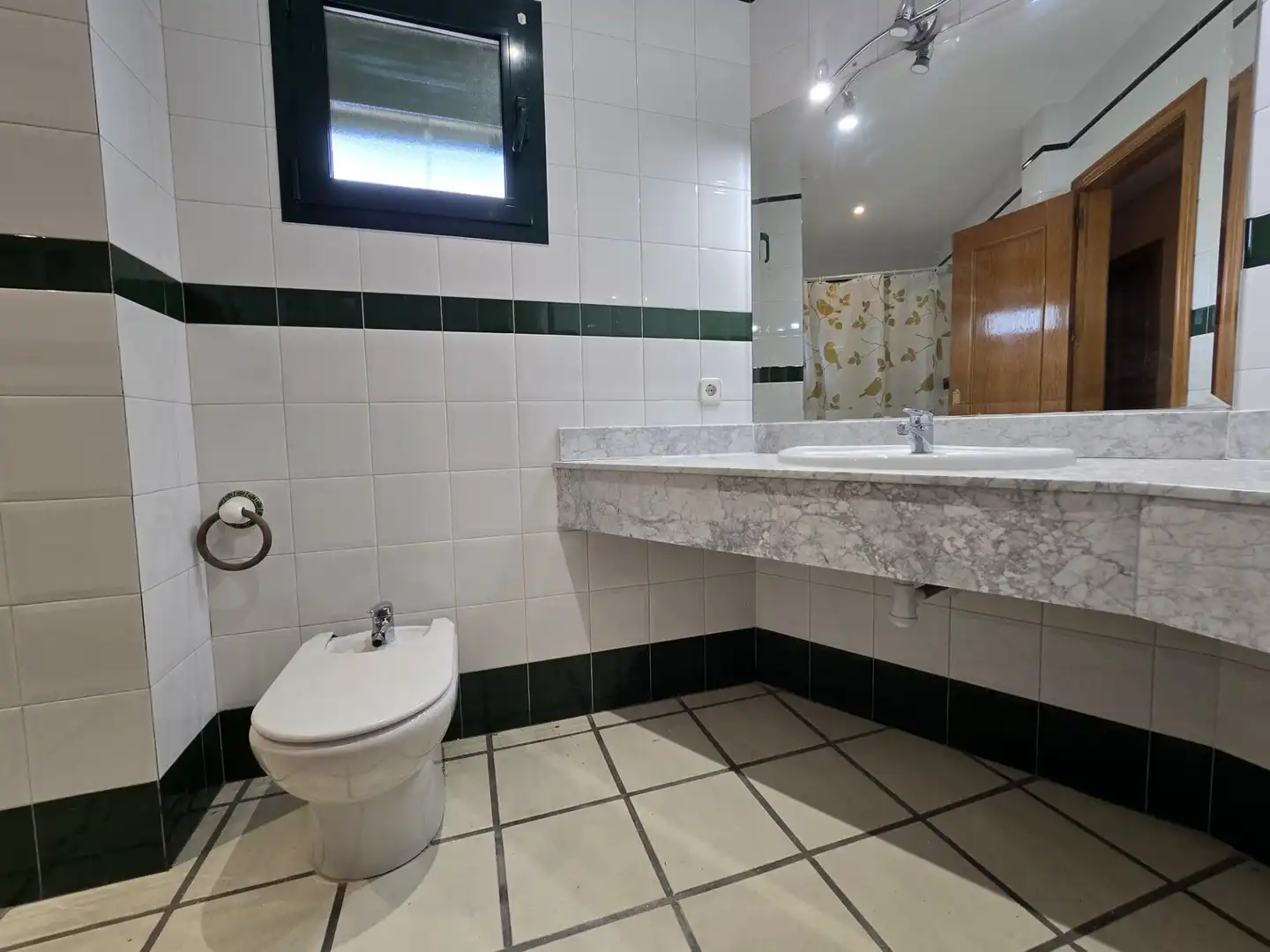 Baño de Casa o chalet en venta en Morata de Tajuña con Aire acondicionado, Calefacción y Jardín privado