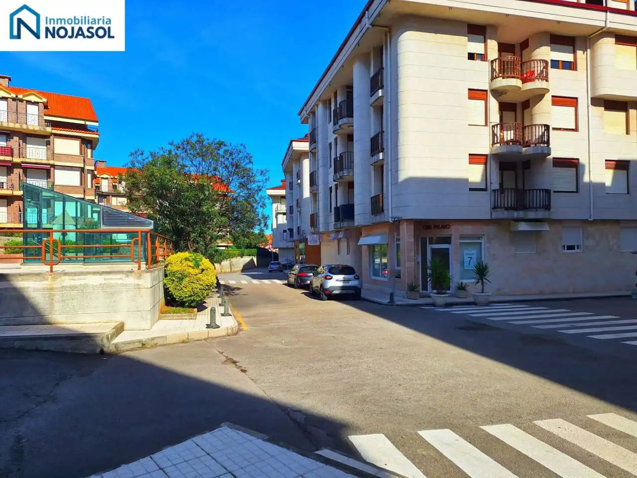 Vista exterior de Apartamento de alquiler en Noja con Calefacción, Terraza y Amueblado
