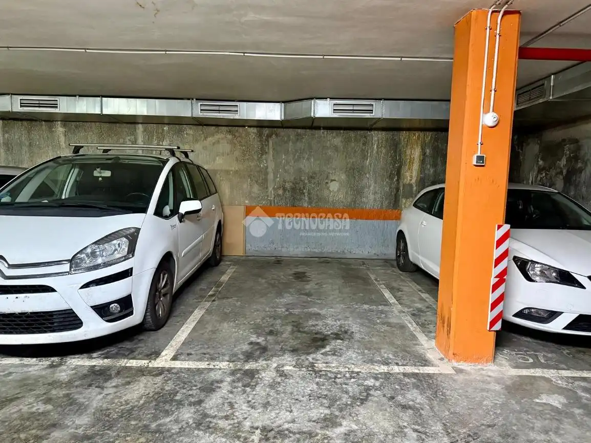 Aparcament de Garatge en venda en L'Hospitalet de Llobregat