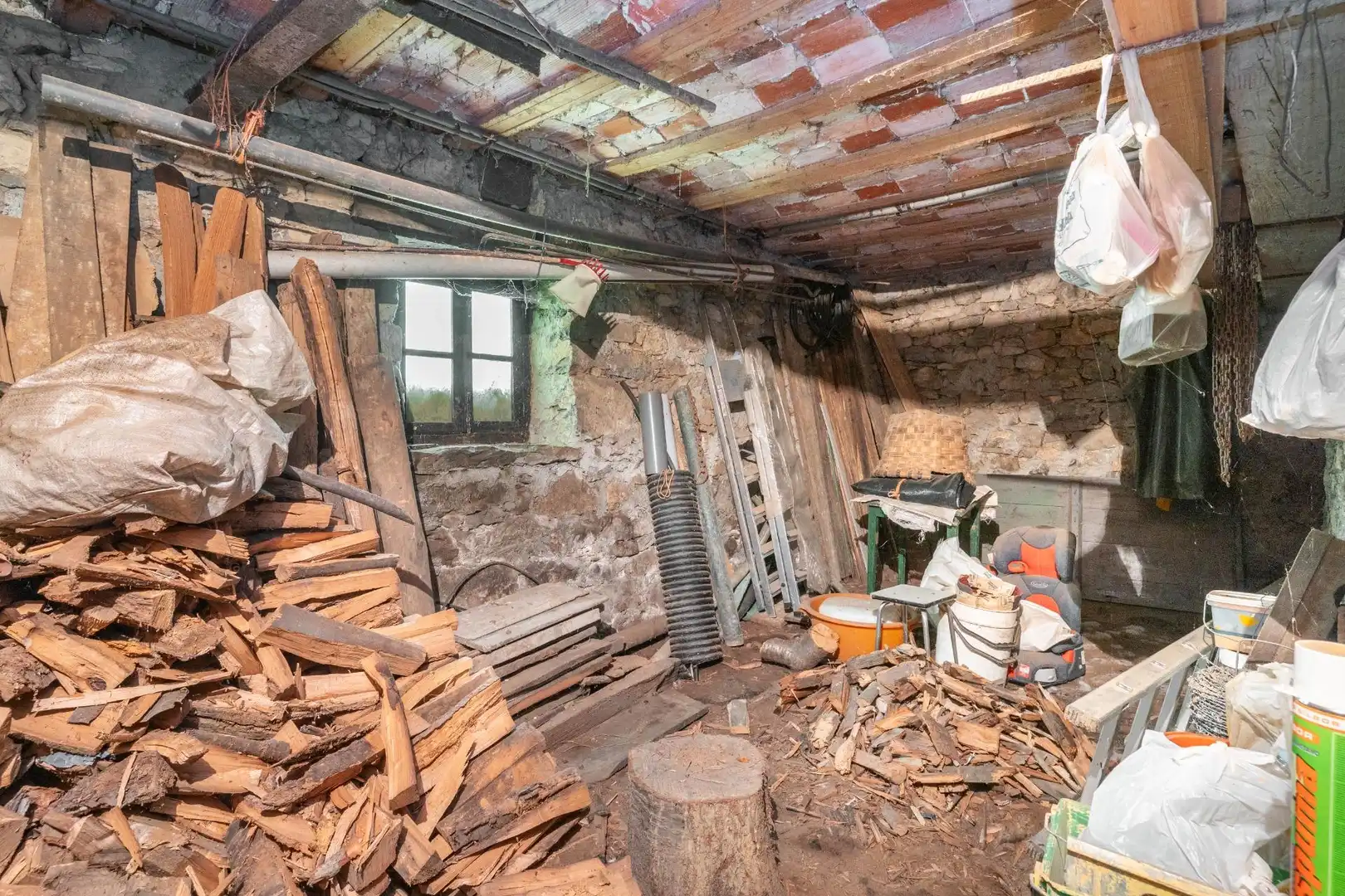 Casa o xalet en venda en Lena amb Calefacció, Terrassa i Traster