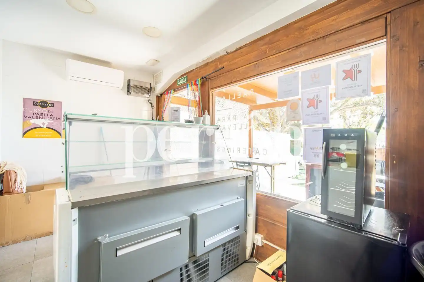 Local en venta en Rocafort