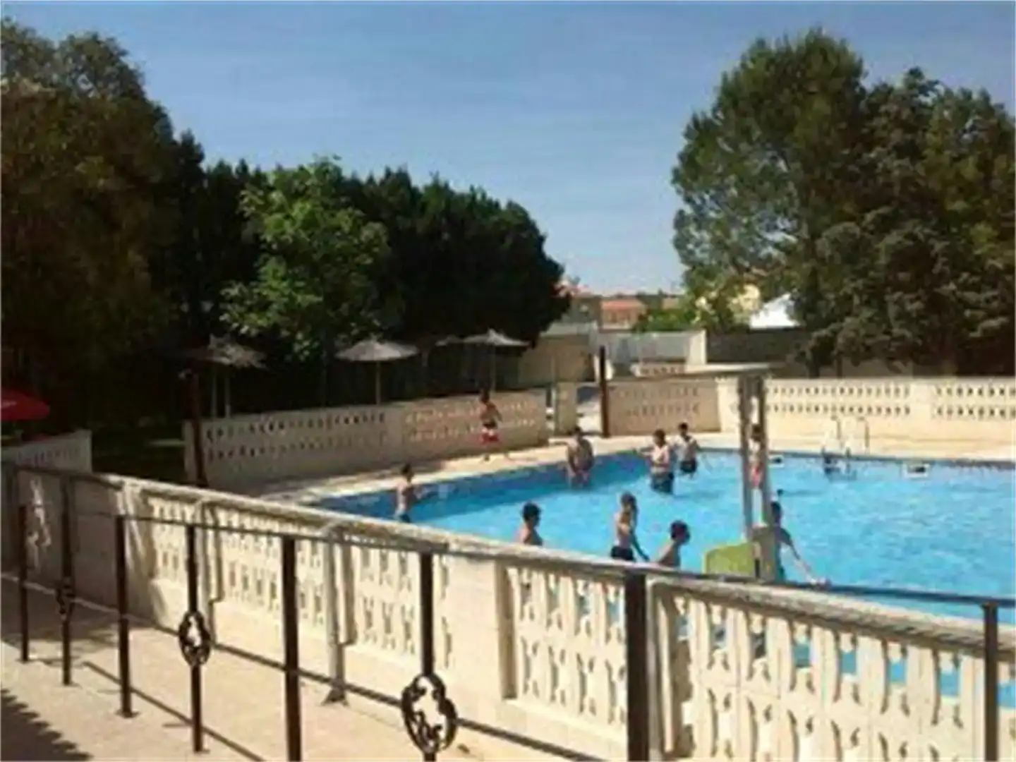 Piscina de Pis en venda en Villalpardo amb Jardí privat, Piscina i Balcó