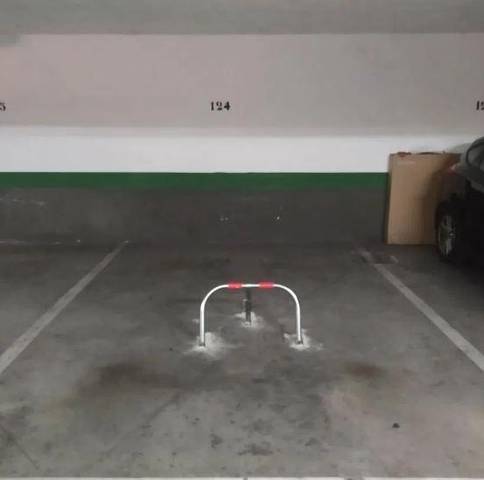 Garaje en Venta en Rejas
