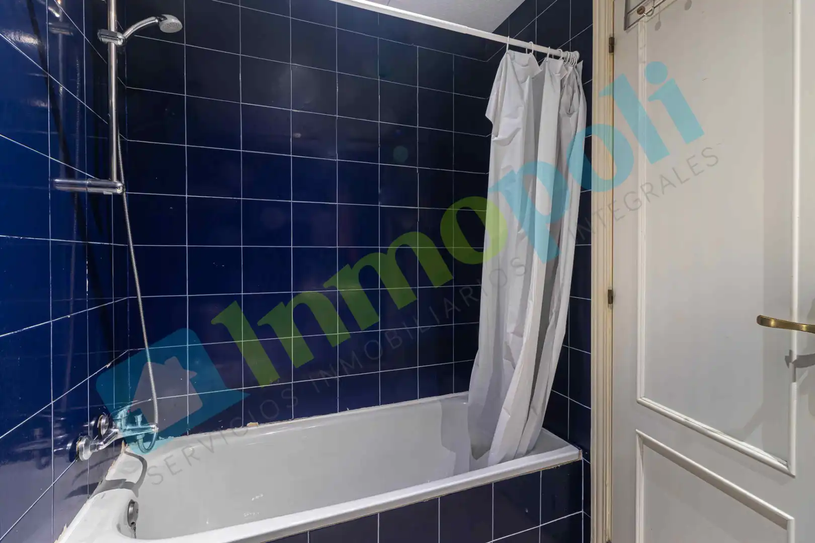 Badezimmer von Wohnung zum Verkauf in Badajoz mit Klimaanlage, Heizung und Privatgarten