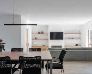 Living room of Single-family semi-detached for sale in  Madrid Capital  with Air Conditioner, Terrace and Balcony