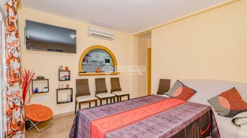 Foto 3 de Piso en venta en Poleares, Lucena