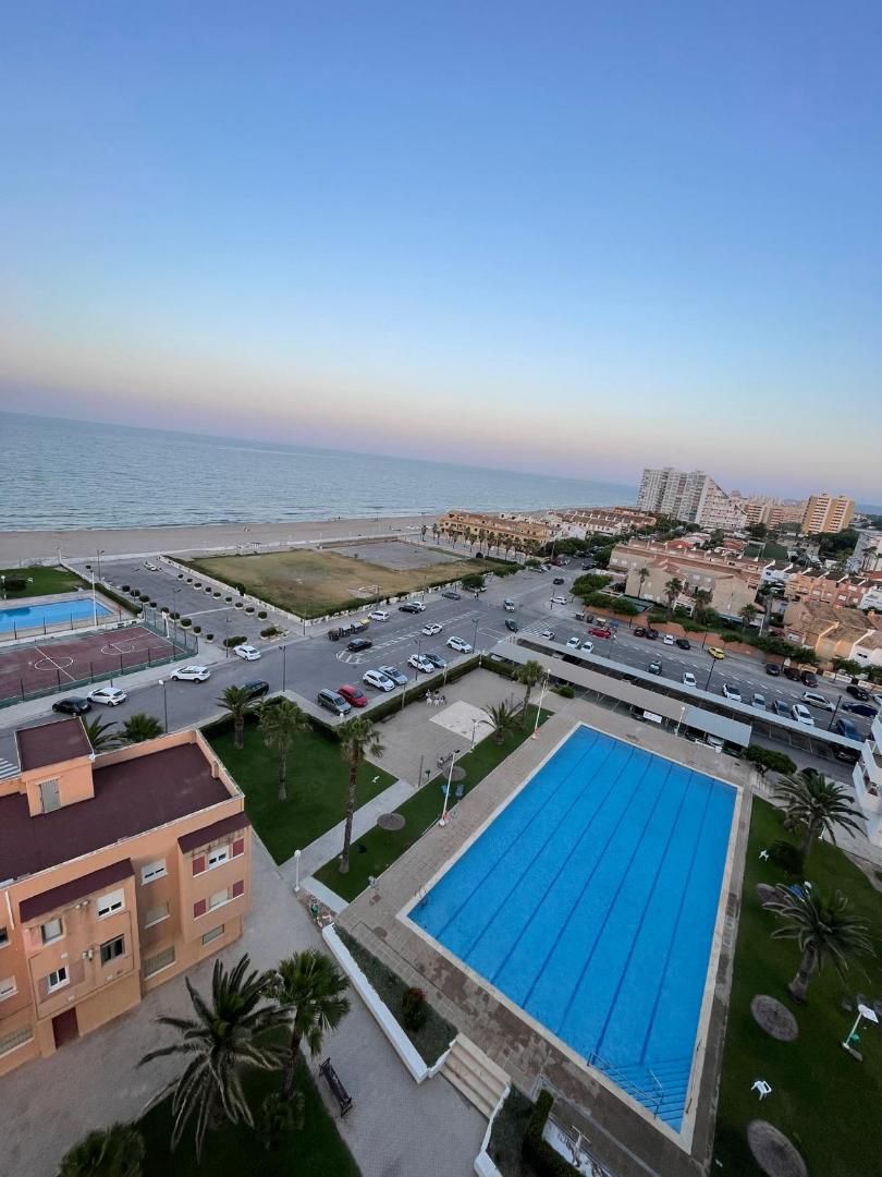 Piscina de Apartament de lloguer en Riba-roja de Túria amb Terrassa i Piscina